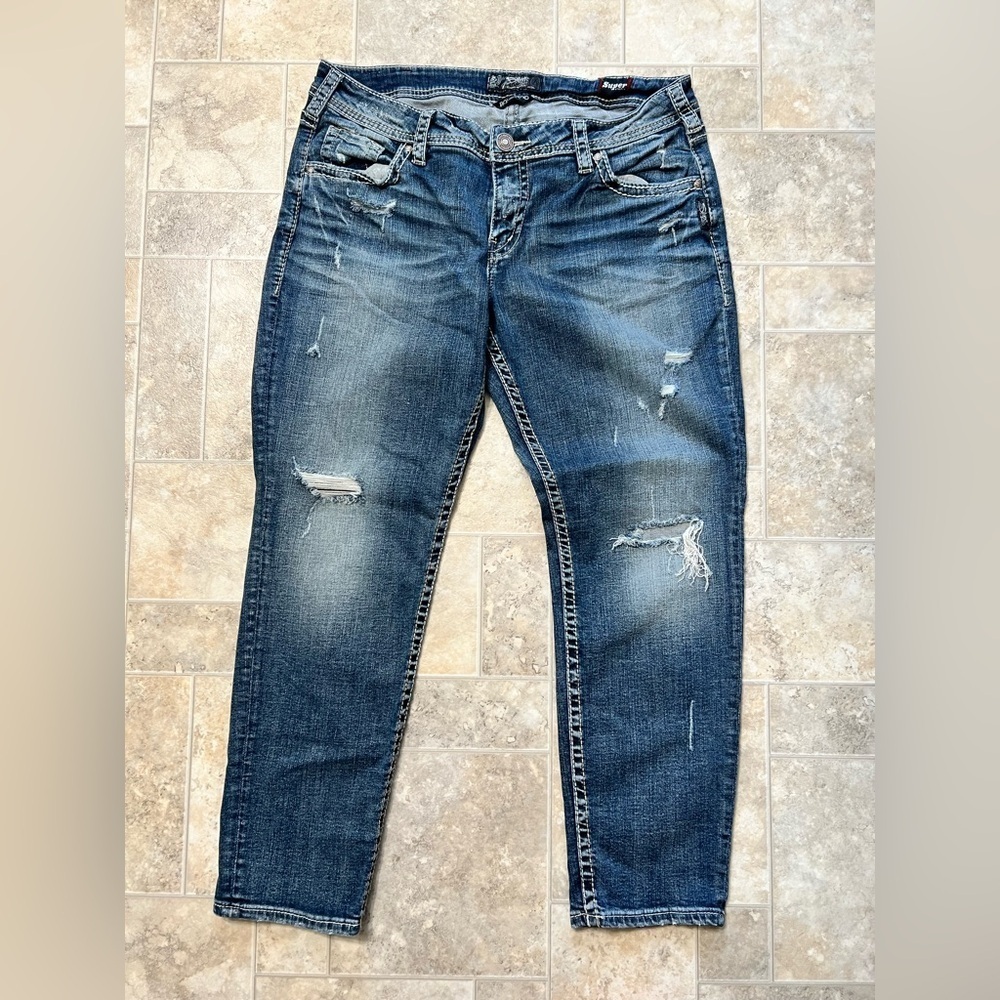 Women’s silver jeans distressed boyfriend 31/25